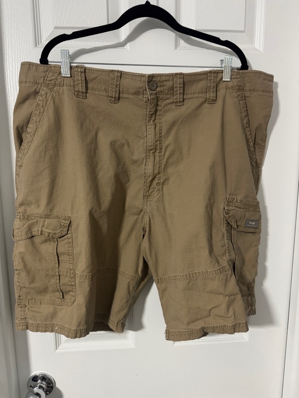 Wrangler Men's Cargo Shorts in Tan